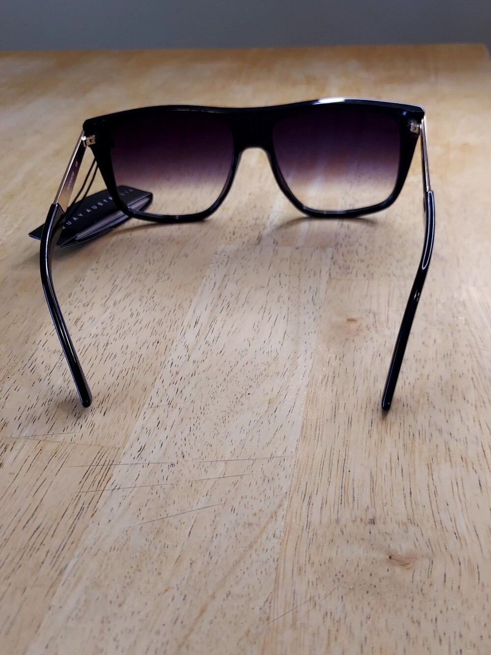 New Quay Australia Incognito 56mm Gradient Flat Top Sunglasses - Picture 6 of 7